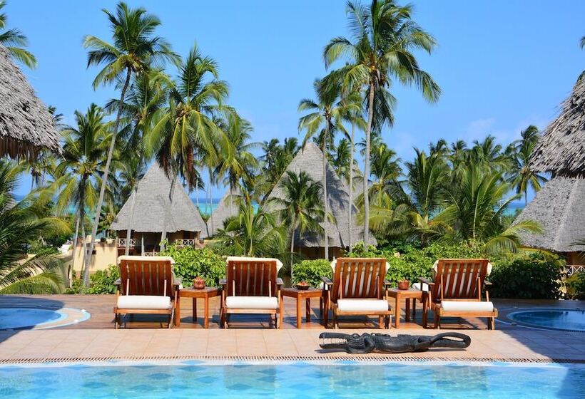 ホテル Neptune Pwani Beach Resort & Spa Zanzibar  All Inclusive