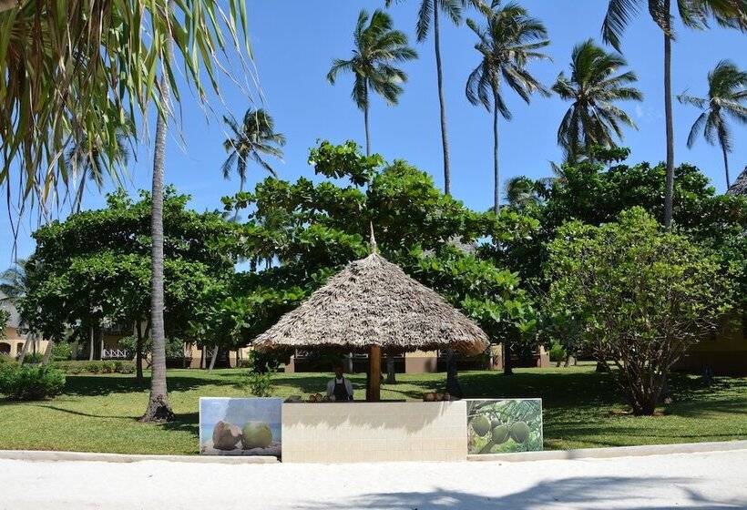 ホテル Neptune Pwani Beach Resort & Spa Zanzibar  All Inclusive