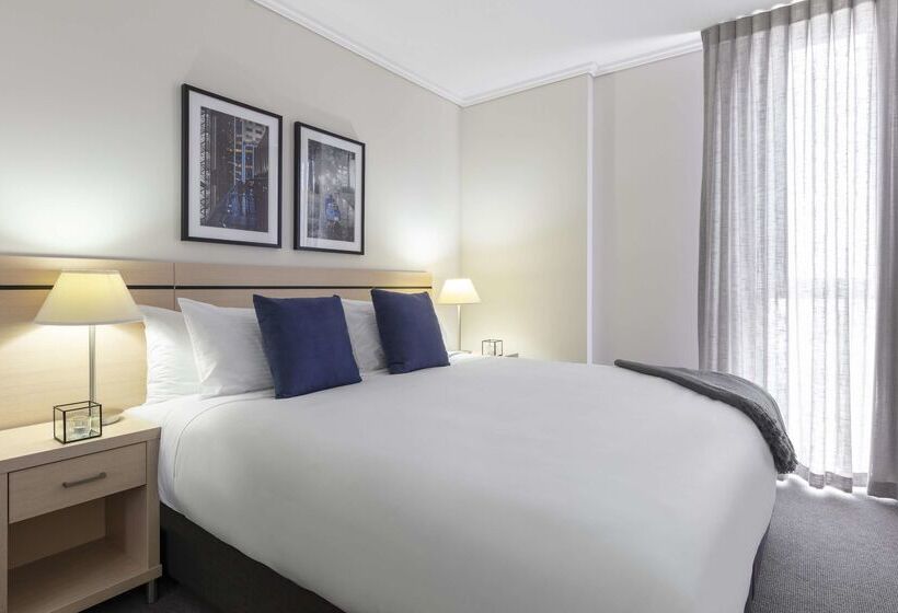 فندق Oaks Brisbane Festival Suites