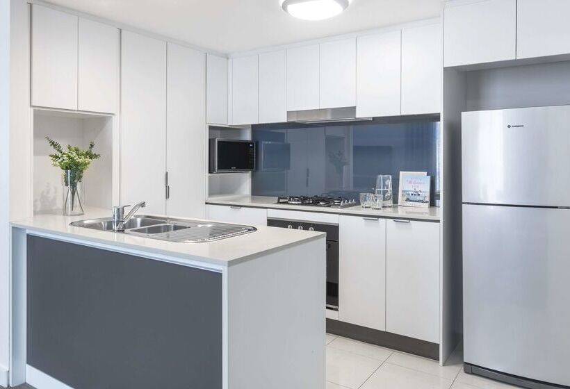 فندق Oaks Brisbane Festival Suites