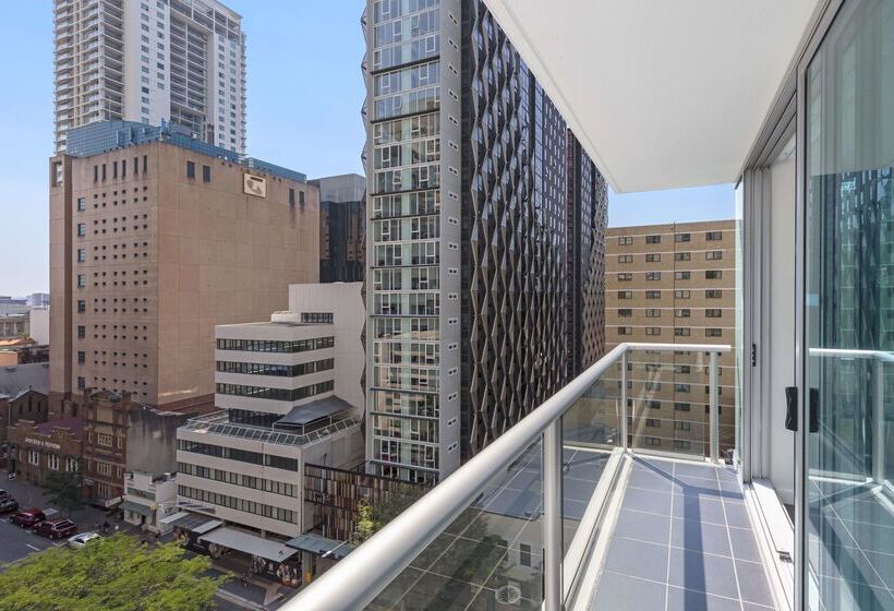 فندق Oaks Brisbane Festival Suites