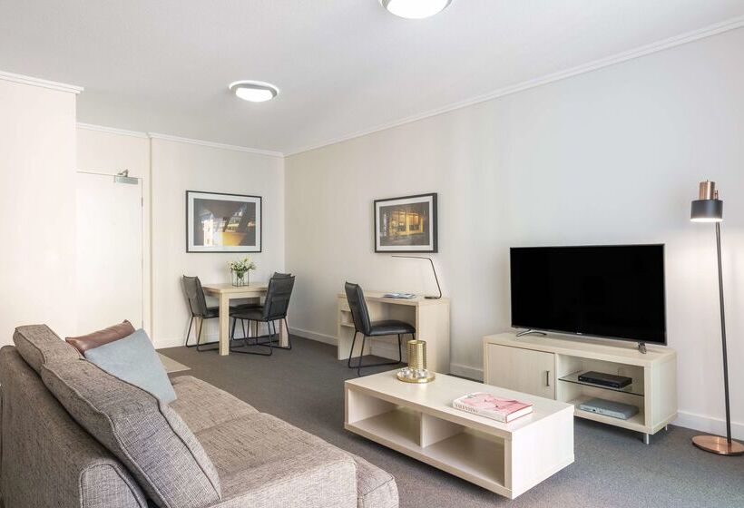 فندق Oaks Brisbane Festival Suites