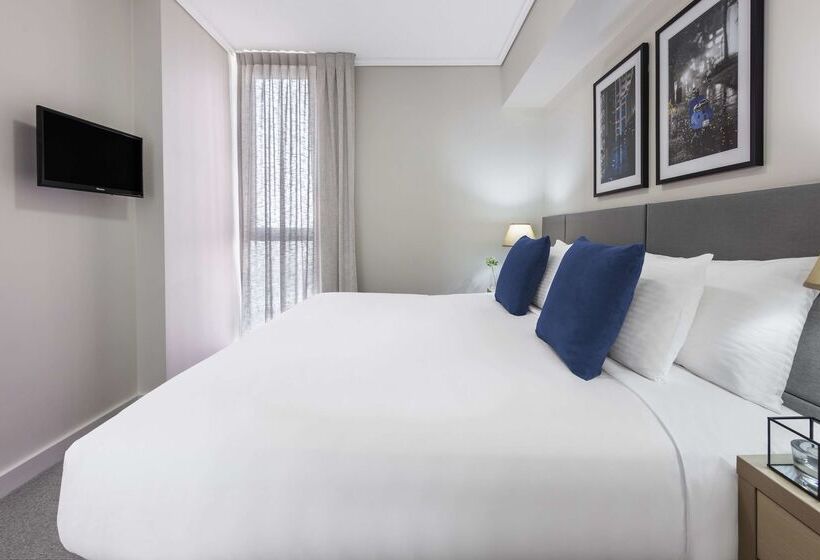 فندق Oaks Brisbane Festival Suites