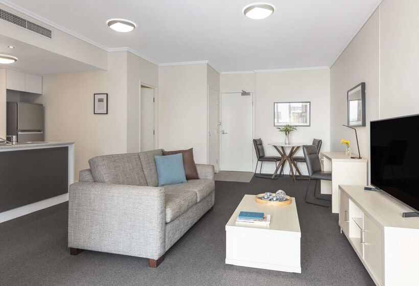 فندق Oaks Brisbane Festival Suites