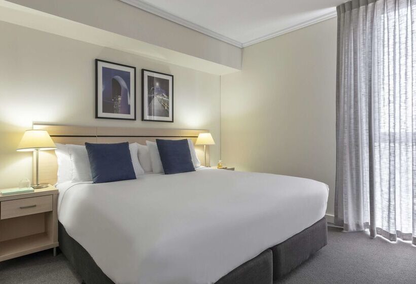 فندق Oaks Brisbane Festival Suites