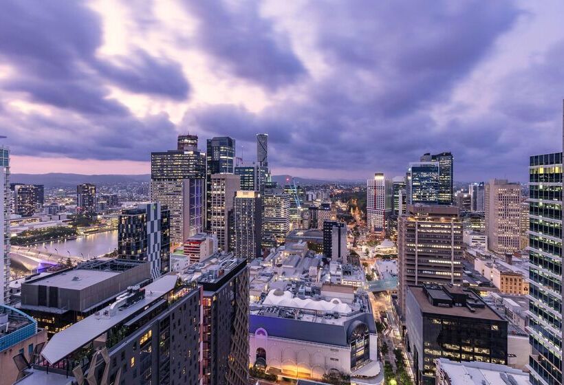 فندق Oaks Brisbane Festival Suites