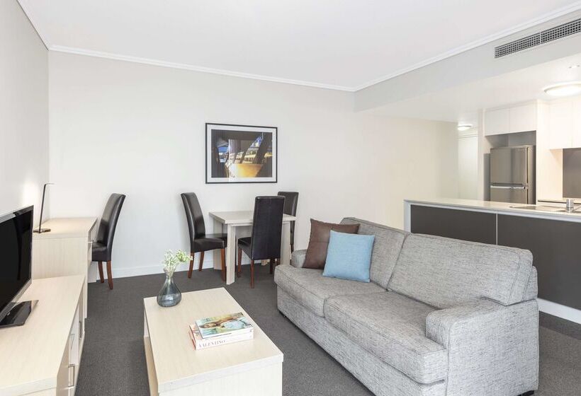 فندق Oaks Brisbane Festival Suites