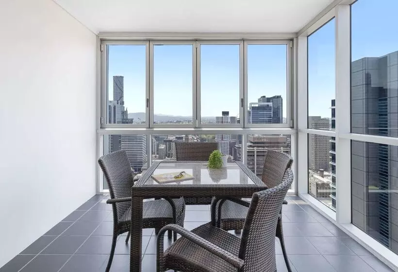 ホテル Oaks Brisbane Festival Suites