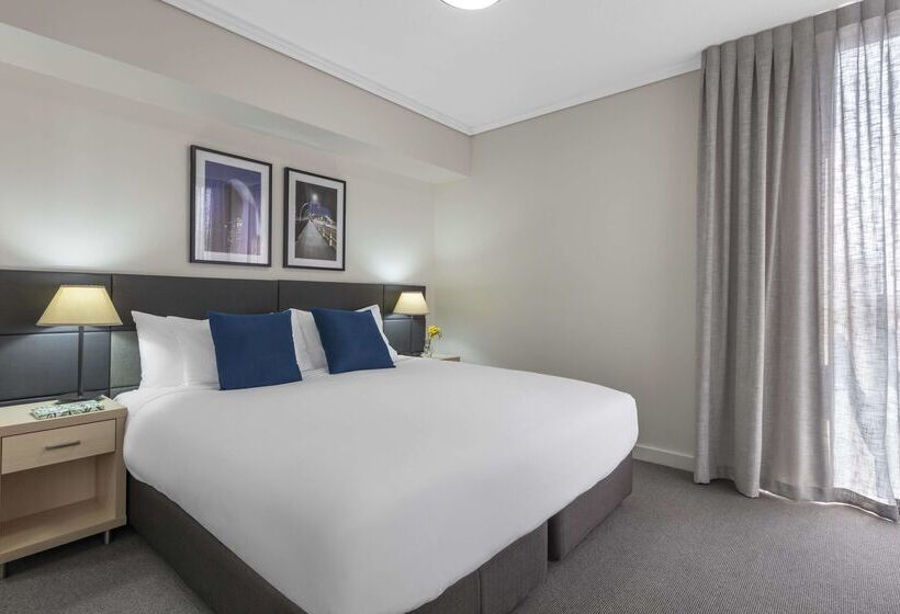 فندق Oaks Brisbane Festival Suites