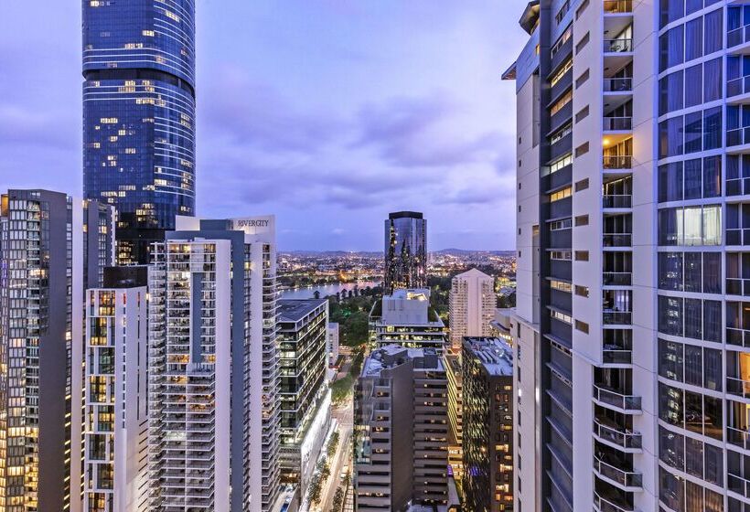 فندق Oaks Brisbane Festival Suites