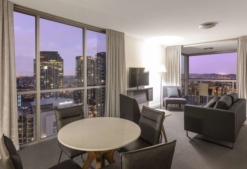 فندق Oaks Brisbane Festival Suites