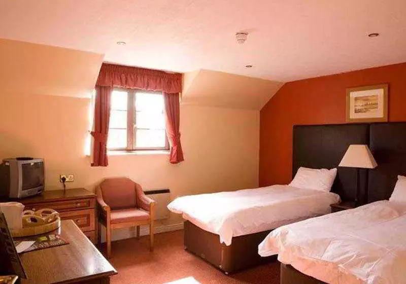 Отель The Queens Head Inn