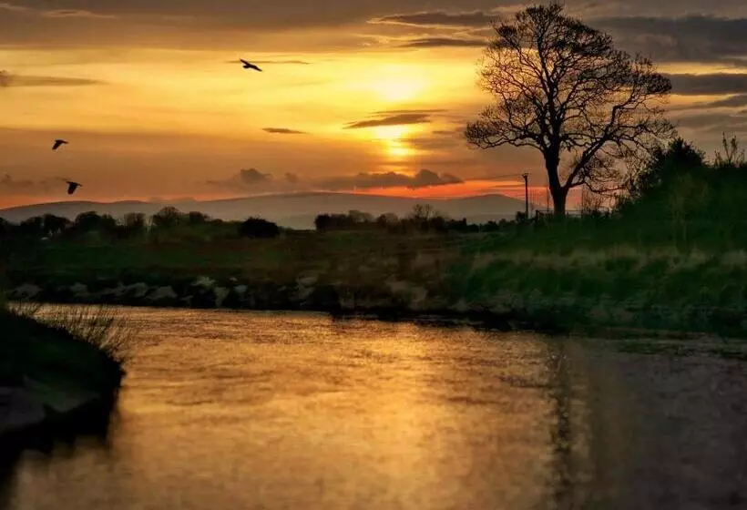 Hotel The Cartford Inn