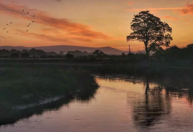 Hotel The Cartford Inn