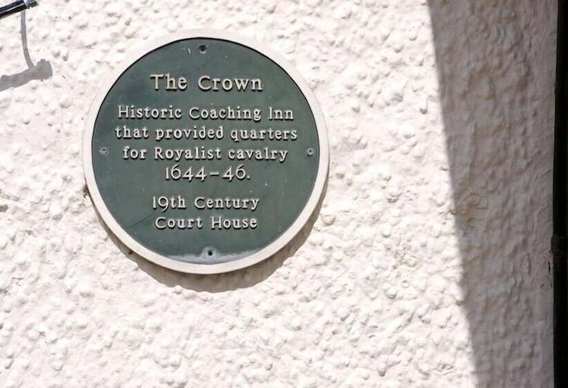 호텔 The Old Crown Coaching Inn