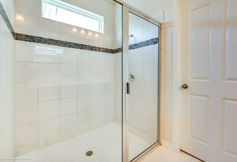 7 Bed 5 Ba Villa With Games, Pool & Spa