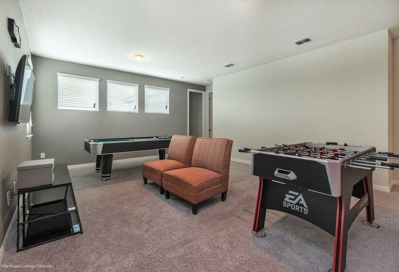 7 Bed 5 Ba Villa With Games, Pool & Spa