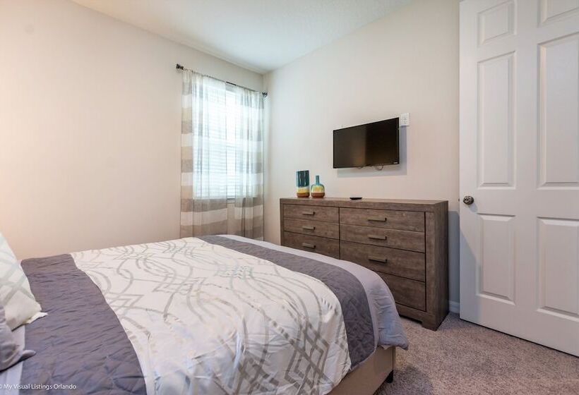 7 Bed 5 Ba Villa With Games, Pool & Spa