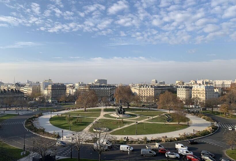 Auberge Hôtelière The People Paris Nation