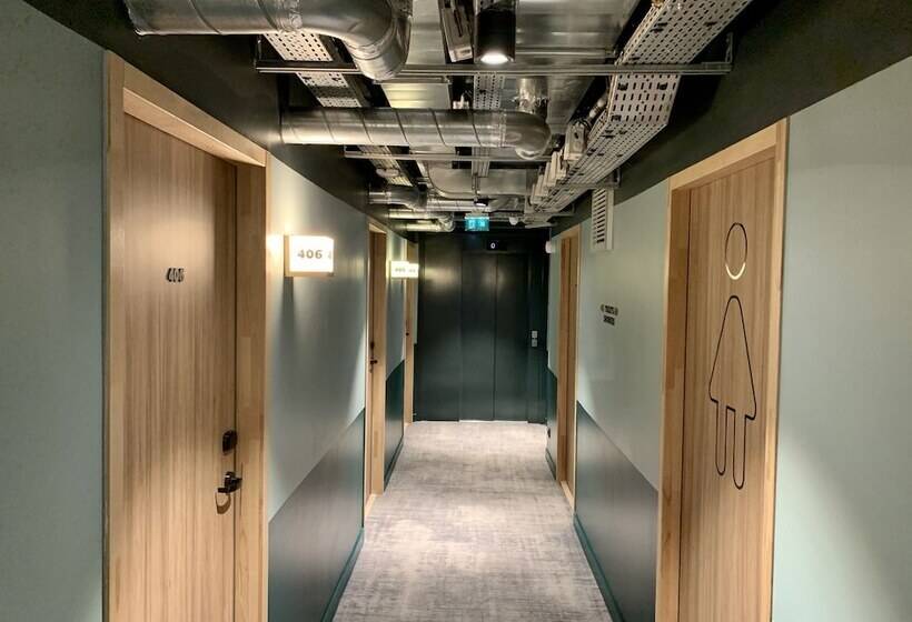 Auberge Hôtelière The People Paris Nation