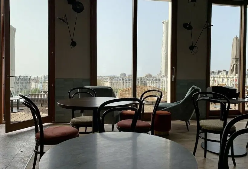 Auberge Hôtelière The People Paris Nation