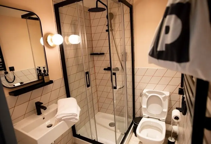 Auberge Hôtelière The People Paris Nation