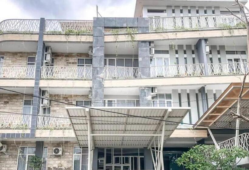 فندق De Malang Sweet Homestay Syariah Mitra Reddoorz