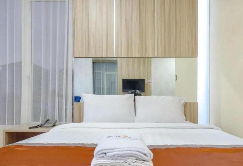 فندق De Malang Sweet Homestay Syariah Mitra Reddoorz