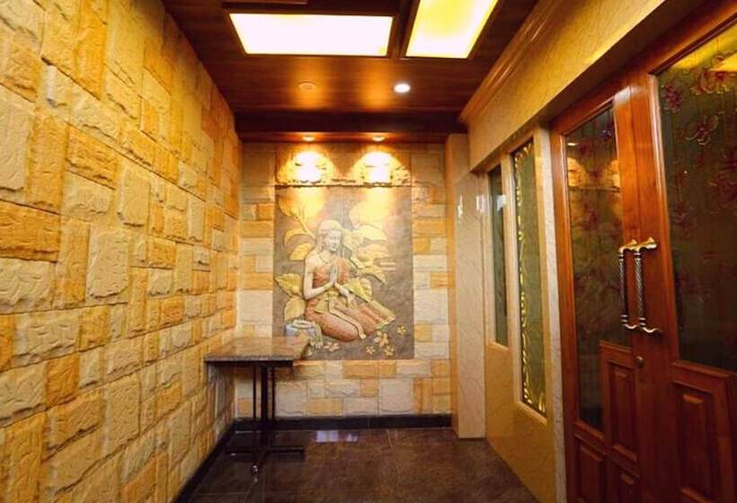 Domus Regency By Shrigo Hotels