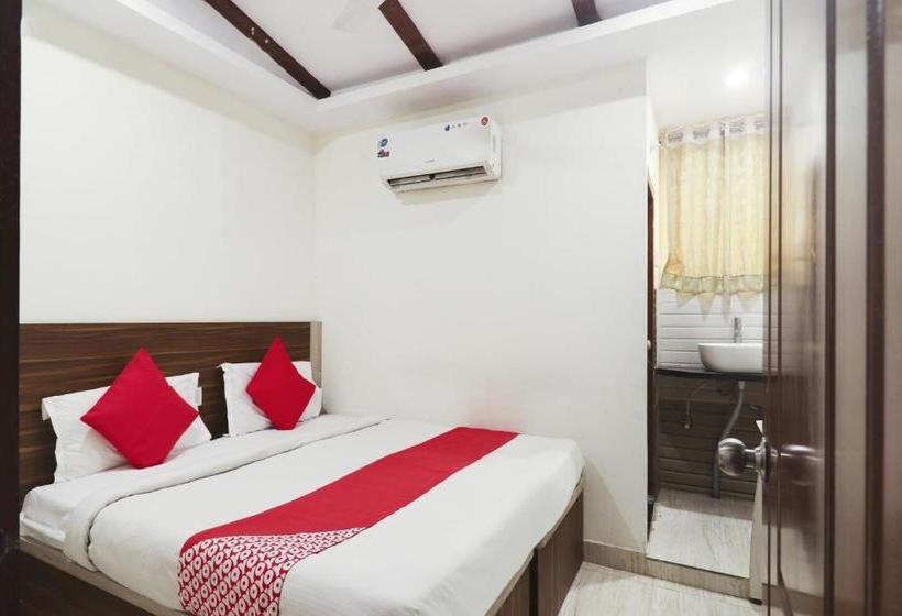 בית מלון כפרי Oyo 76350 Vasudeva Residency