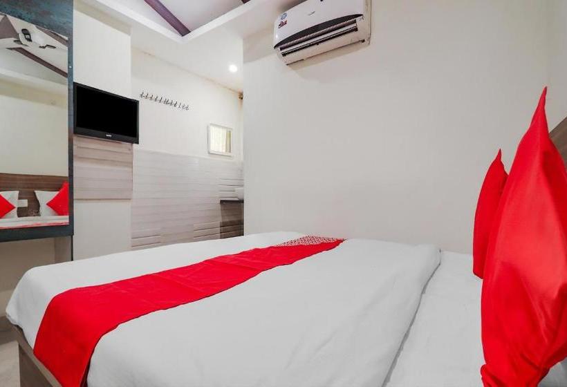 בית מלון כפרי Oyo 76350 Vasudeva Residency