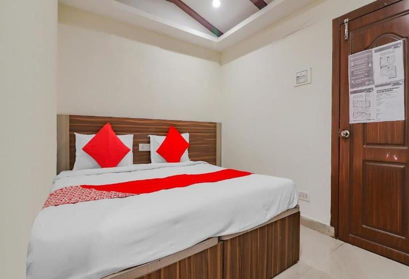 בית מלון כפרי Oyo 76350 Vasudeva Residency