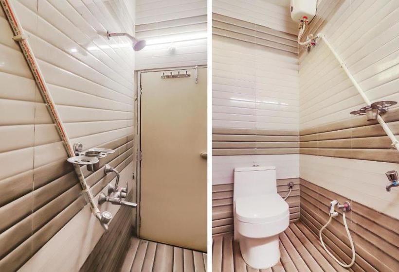 בית מלון כפרי Oyo 76350 Vasudeva Residency