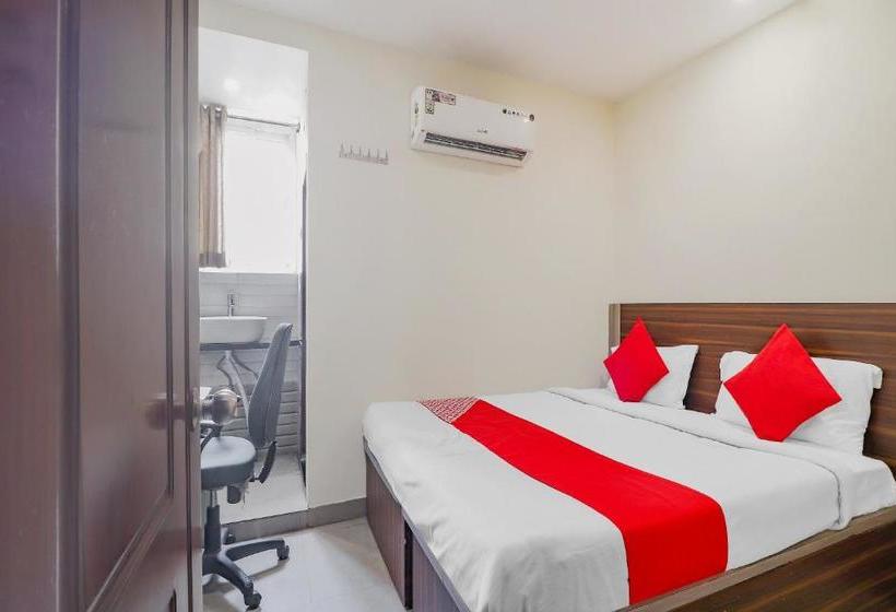 בית מלון כפרי Oyo 76350 Vasudeva Residency