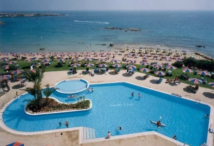 Corallia Beach Hotel Apartments