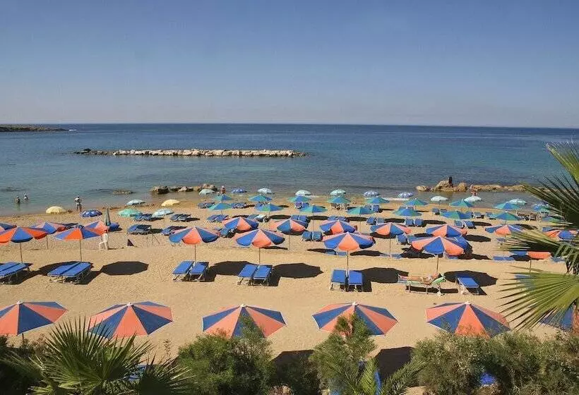 Corallia Beach Hotel Apartments