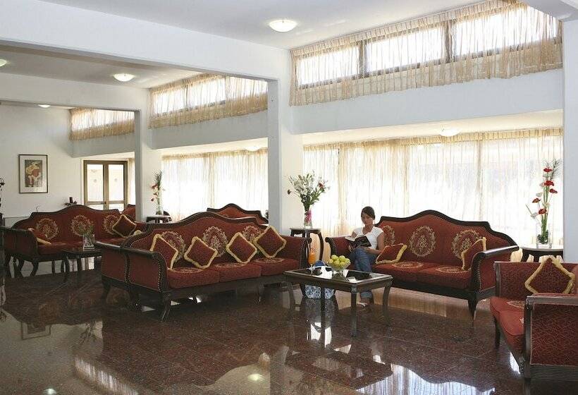 Corallia Beach Hotel Apartments