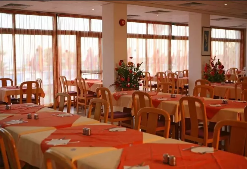 Corallia Beach Hotel Apartments