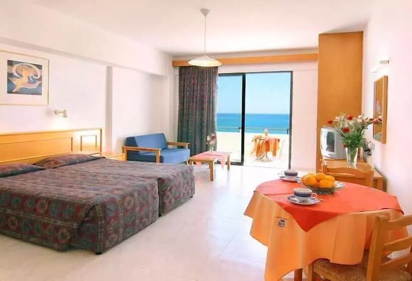 Corallia Beach Hotel Apartments