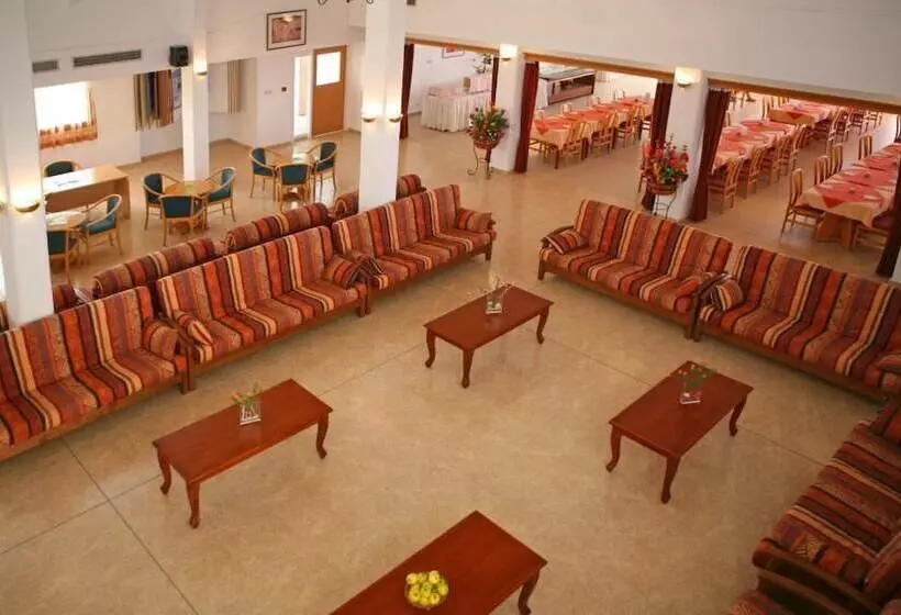 Corallia Beach Hotel Apartments