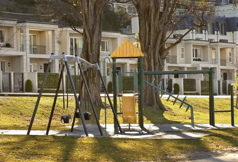 Отель Esplanade Queenstown By Staysouth