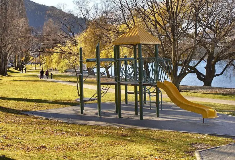 Отель Esplanade Queenstown By Staysouth