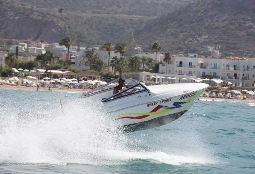 فندق Aeolos Beach Resort