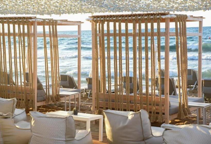 هتل Aeolos Beach Resort