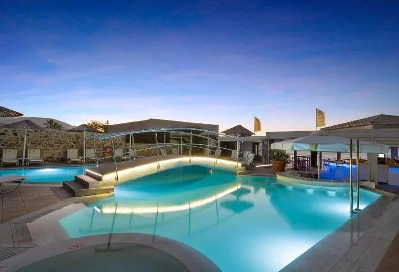 Hotelli Aeolos Beach Resort