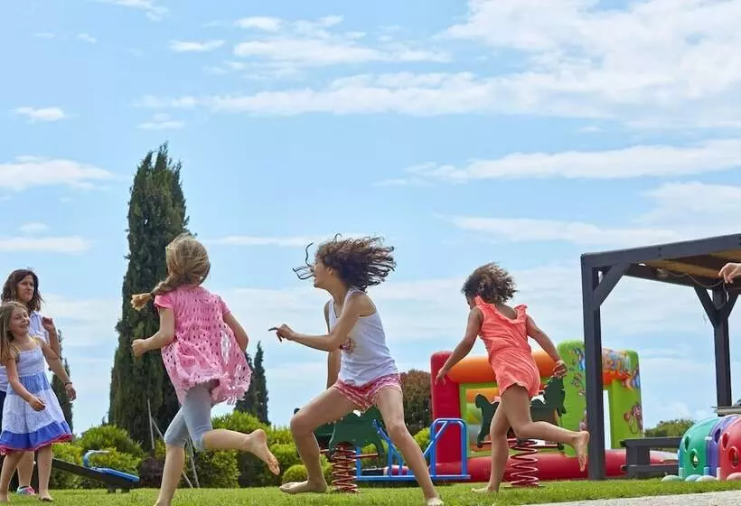 ホテル Aks Hinitsa Bay