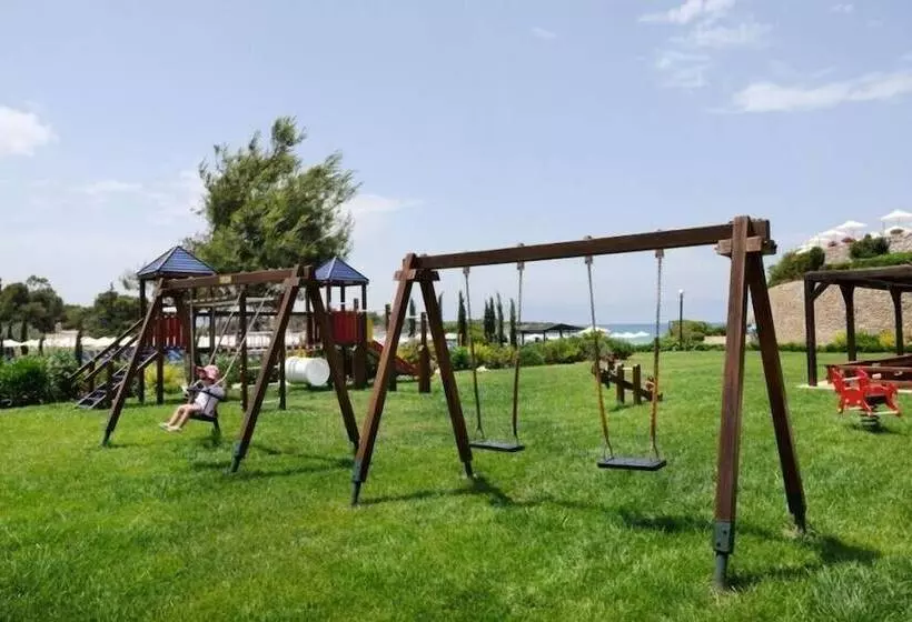 ホテル Aks Hinitsa Bay