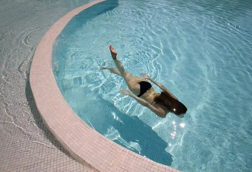 ホテル Aks Hinitsa Bay