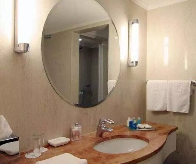 ホテル Aks Hinitsa Bay