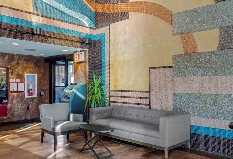 هتل Best Western Plus Brooklyn Bay